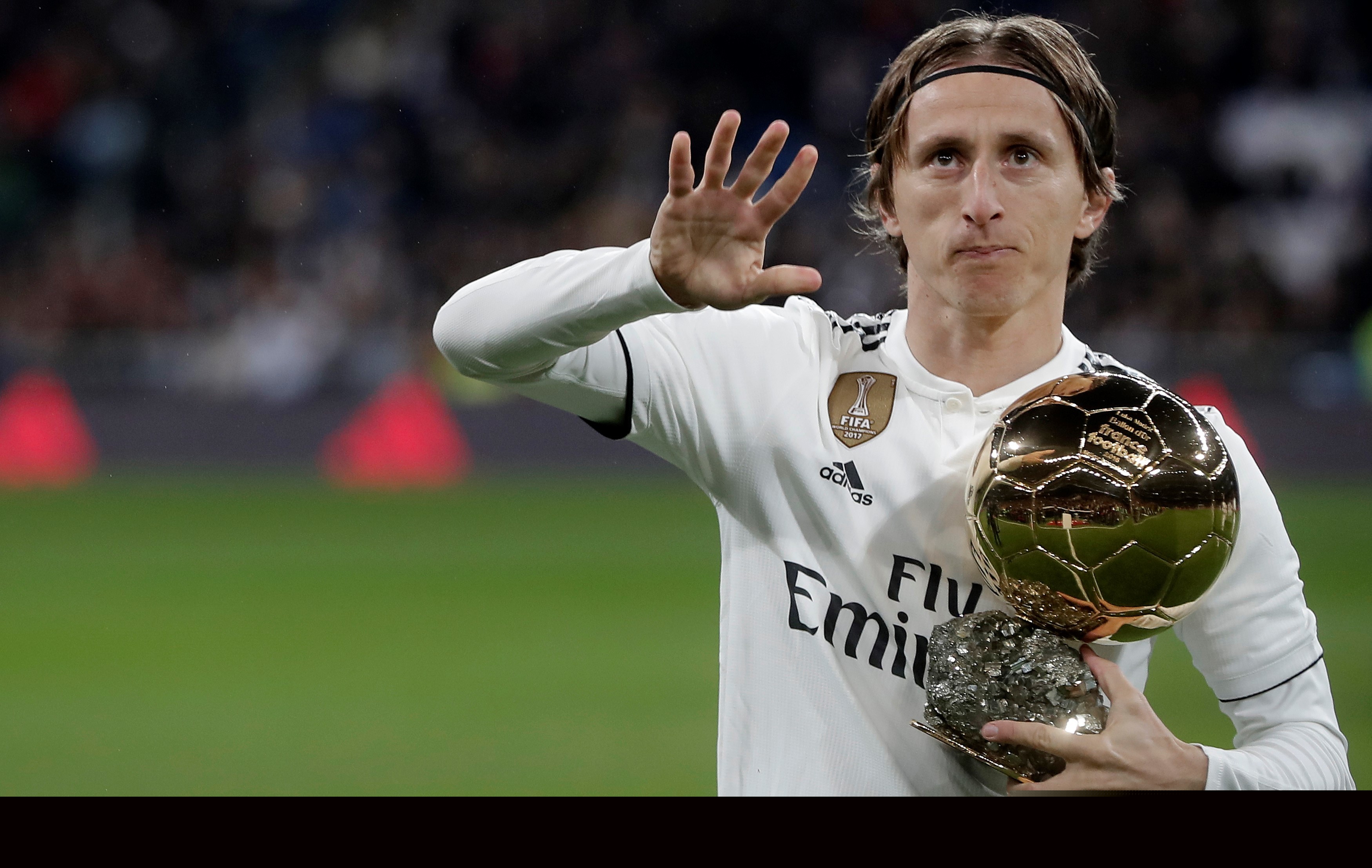 小蜘蛛追平萨乌尔，并列马竞队史欧冠射手榜第二，仅次于格子