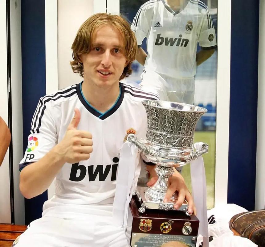 布伦森半场26分＆唐斯准两双，尼克斯17分领先猛龙