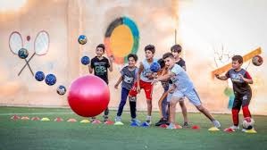 2016年：日职棒大谷翔平投出165公里速球，刷新当时日本职棒纪录。